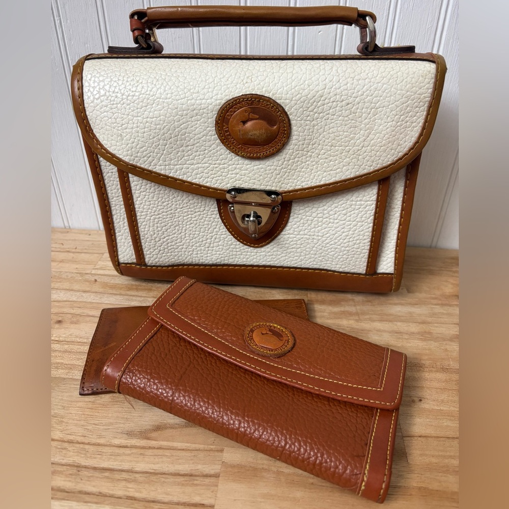 Dooney & Bourke Bag Set